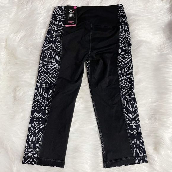 NWT XS Victoria Sport Knockout Crop Leggings Capris Victoria's Secret VSX - Picture 2 of 6